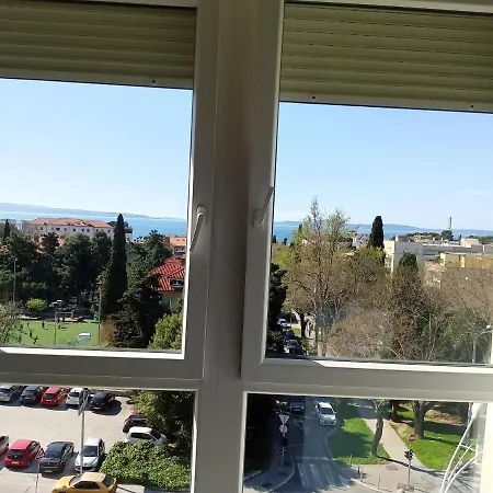 아파트 Downtown Luxury Emili *