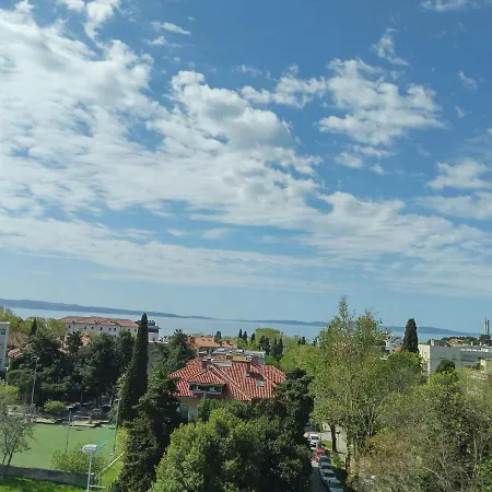 Downtown Luxury Emili 스플리트